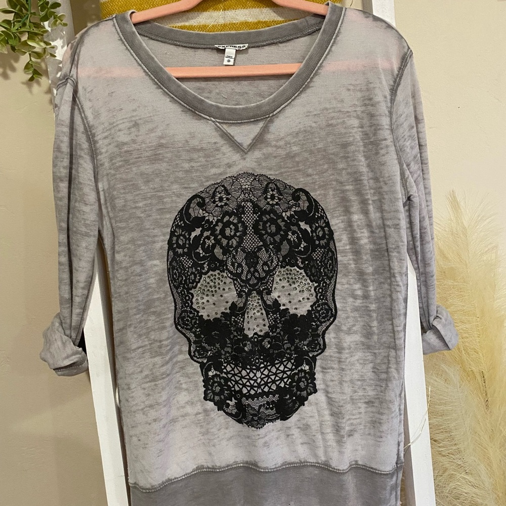 Express Skull Print Long-sleeve Top